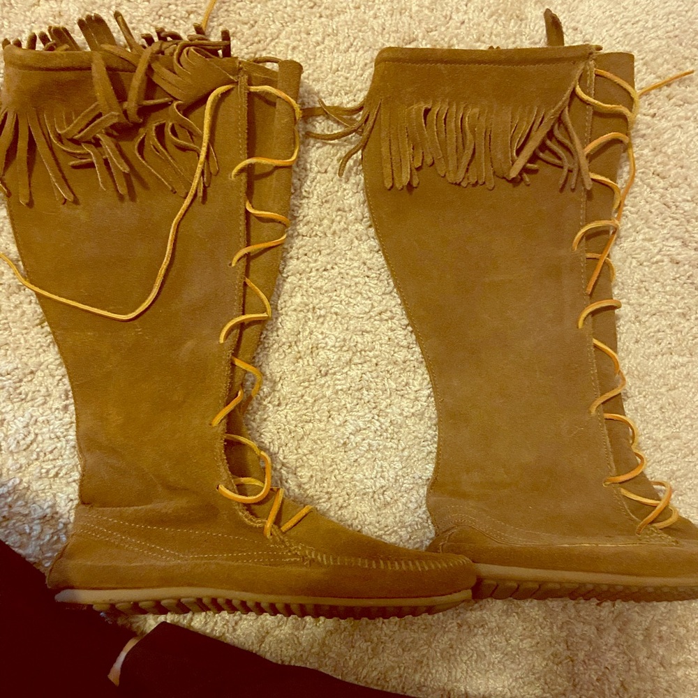 Minnetonka boots - OFFERS ACCEPTED